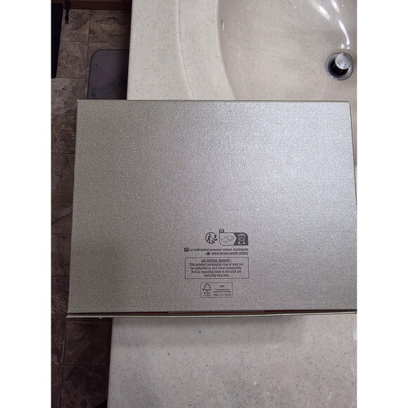 Giorgio Armani Empty Silver Designer Gift Box - Picture 2 of 4